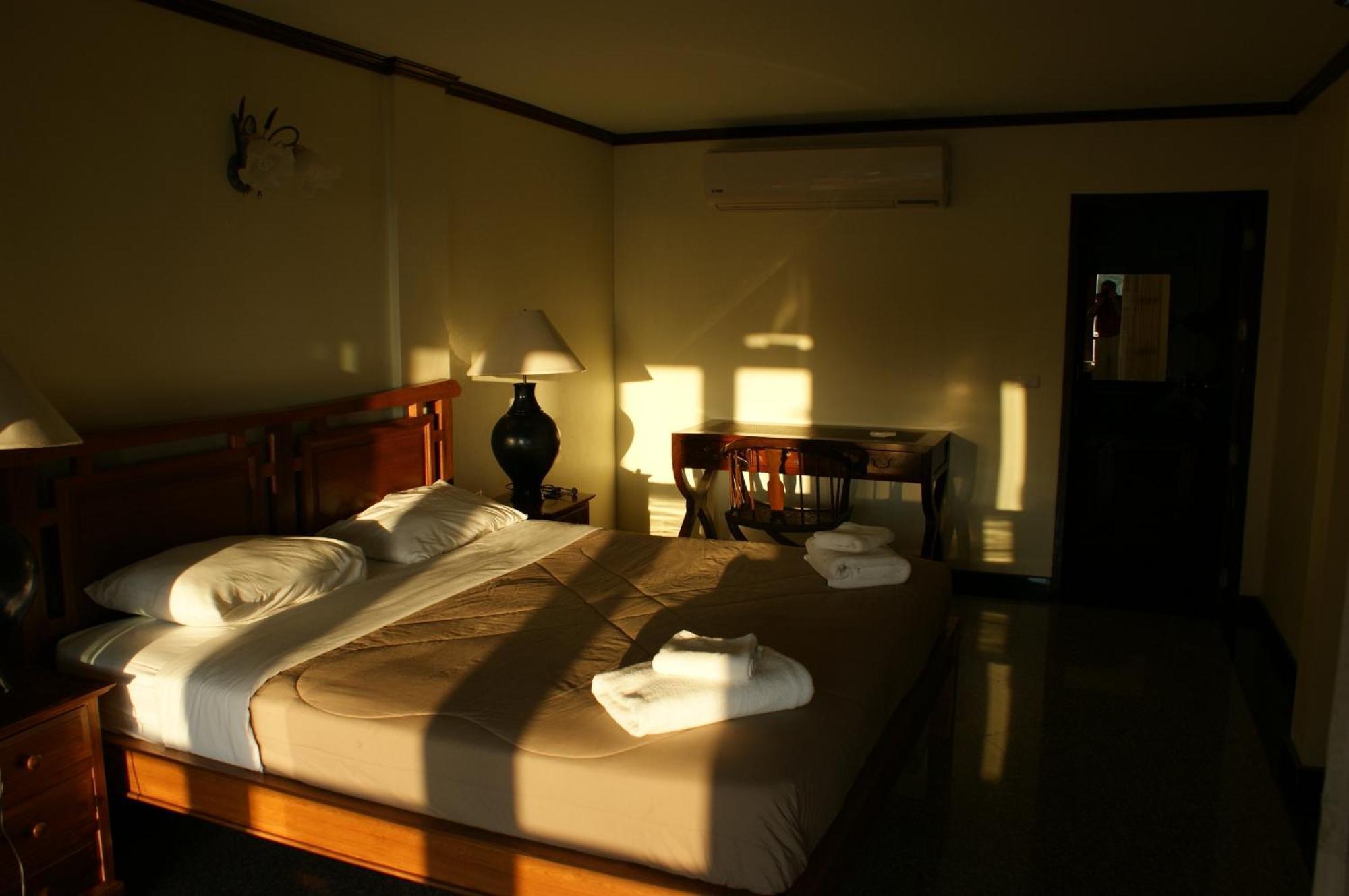 Prince Edouard Apartments & Resort Sha Extra Plus Patong Ruang foto